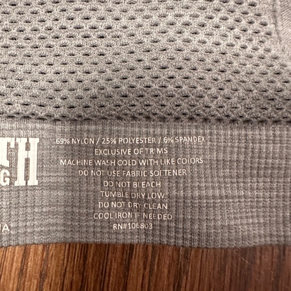 DULUTH TRADING COMPANY/NWOT/sports bra - Picture 6 of 6